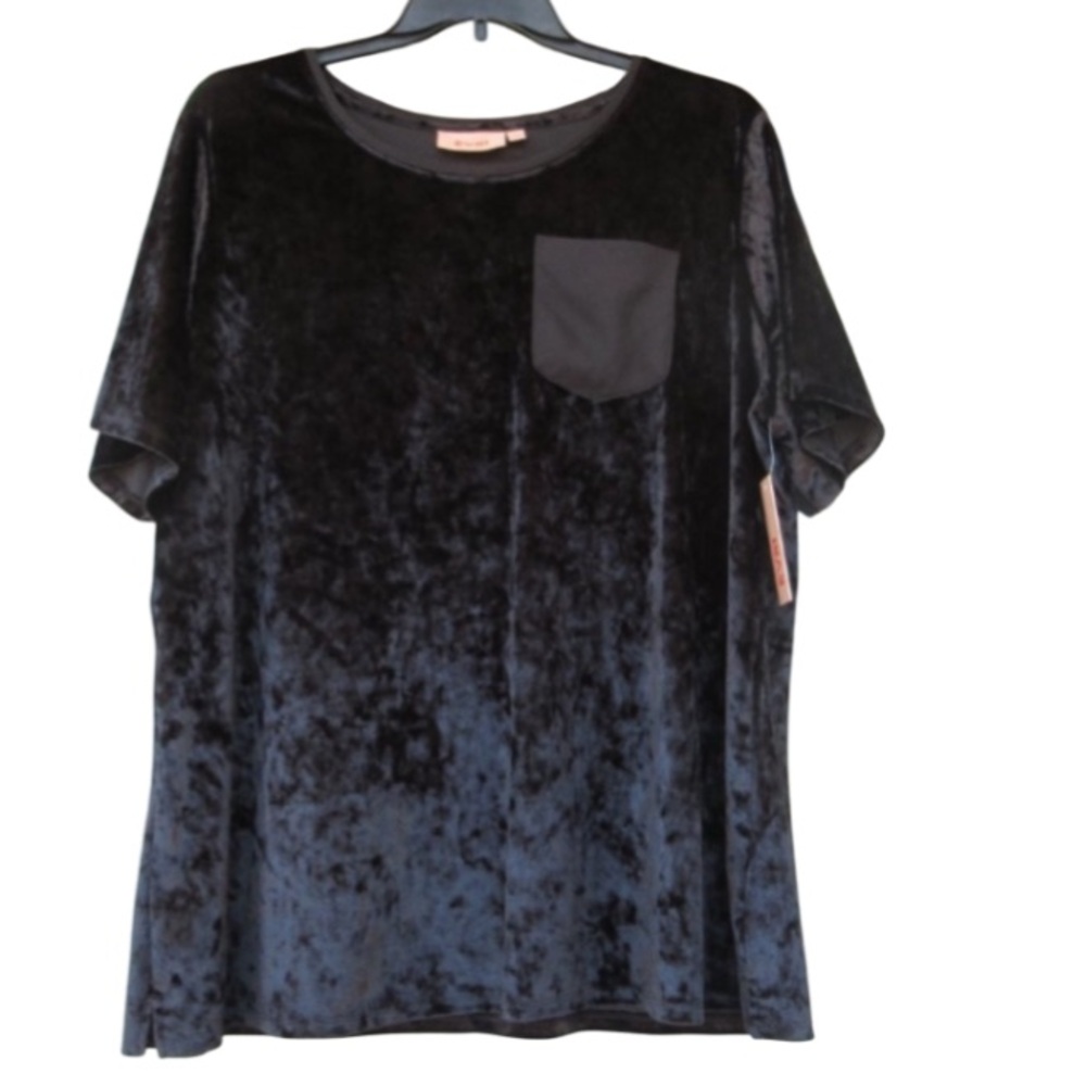 EVRI velvet short sleeve top with semisheer pocket 0X